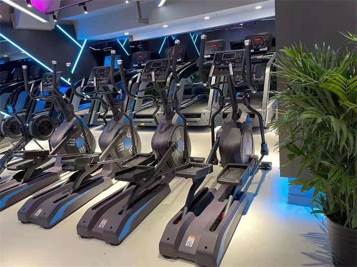 TZ-2010 椭圆机.jpg TZ-2010 椭圆机.jpg